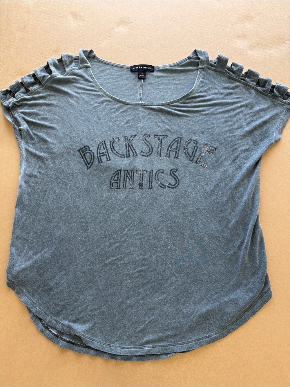 Rock & Republic Slate Gray 'Backstage Antics' Short Sleeve Tee - Size XS